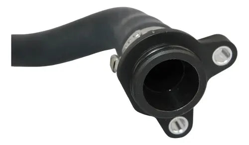 Manguera de la bomba de agua al motor